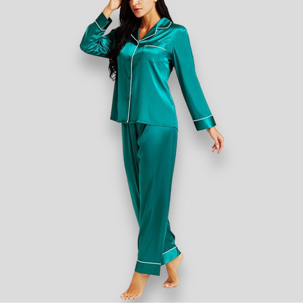 Lonxu Silk Satin Button Down Pajama/Loungewear/Sleepwear Green Set Size SMALL